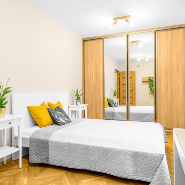 Vestavěné skříně